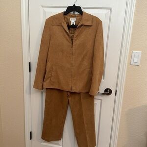 Worthington Vintage 2pc faux suede full zip pant suit size 12